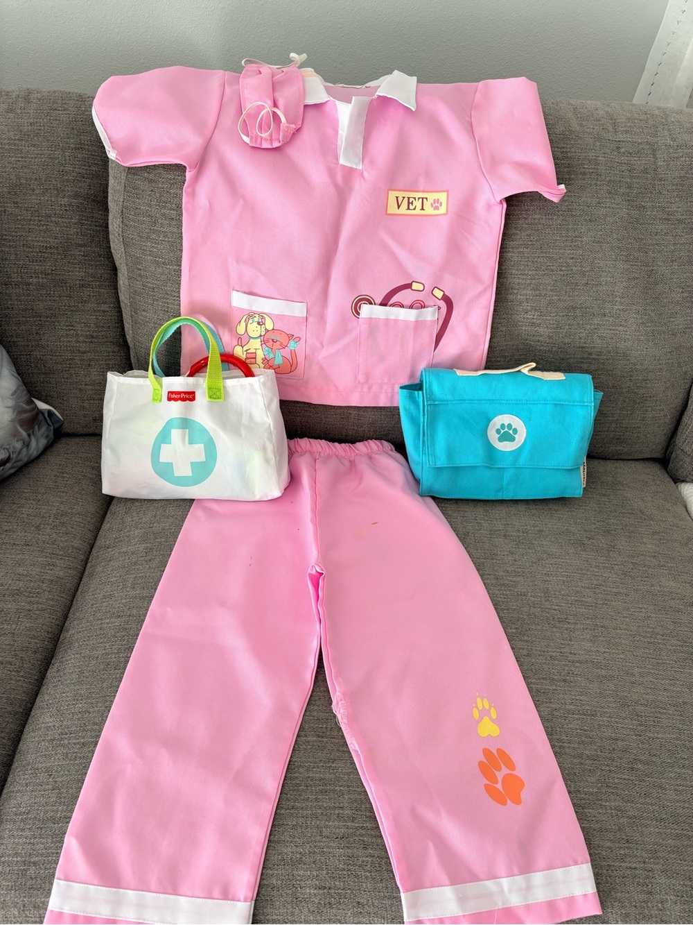 Kids vet pretend play